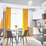 Aba Luxury N Pool Apartment *
