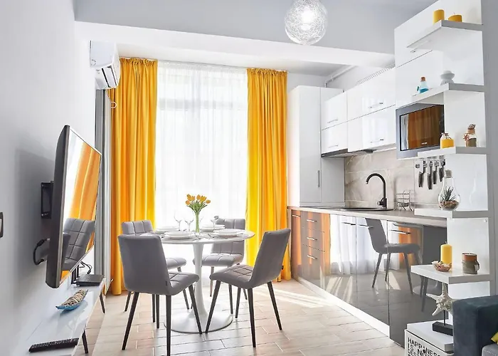 Aba Luxury N Pool Apartament *